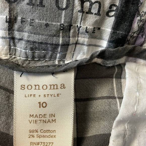 Women’s size 10 Sonoma original Bermuda purple and gray striped shorts - Picture 5 of 12